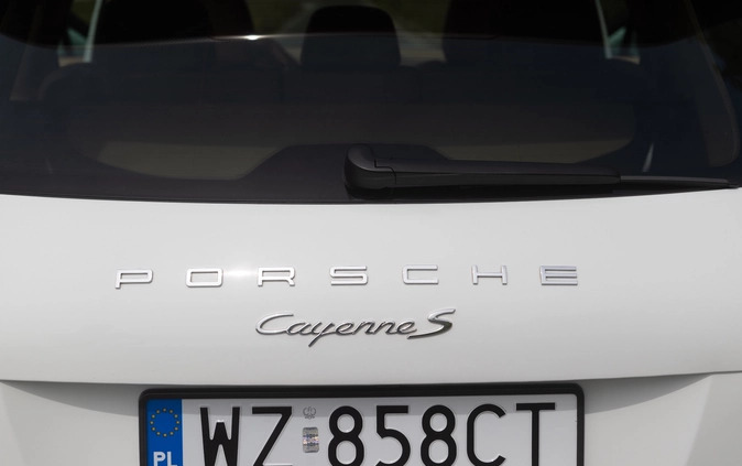 Porsche Cayenne cena 199800 przebieg: 215000, rok produkcji 2015 z Warszawa małe 742